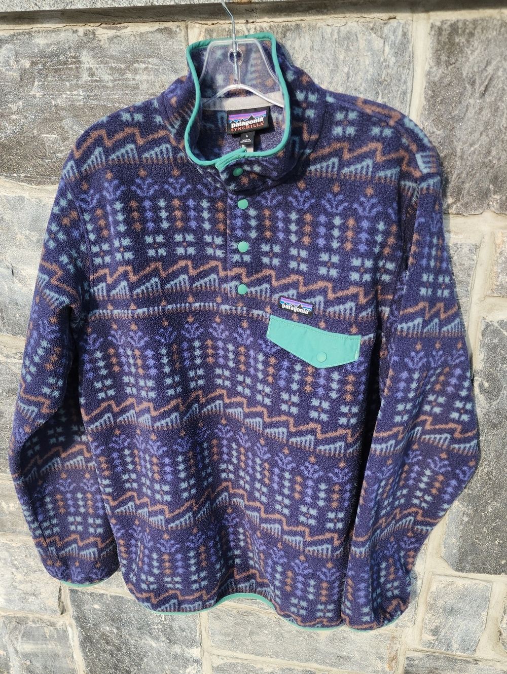 Patagonia Patterned Synchilla Pullover with Teal Accents size Men's L
